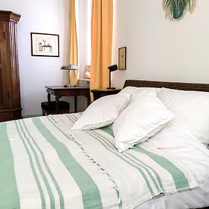 Epic Location Apartment Düsseldorf