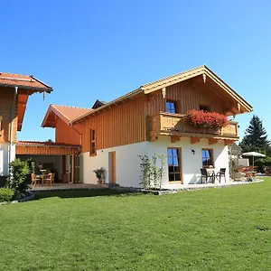 Schweizerhaus Garni Weyarn